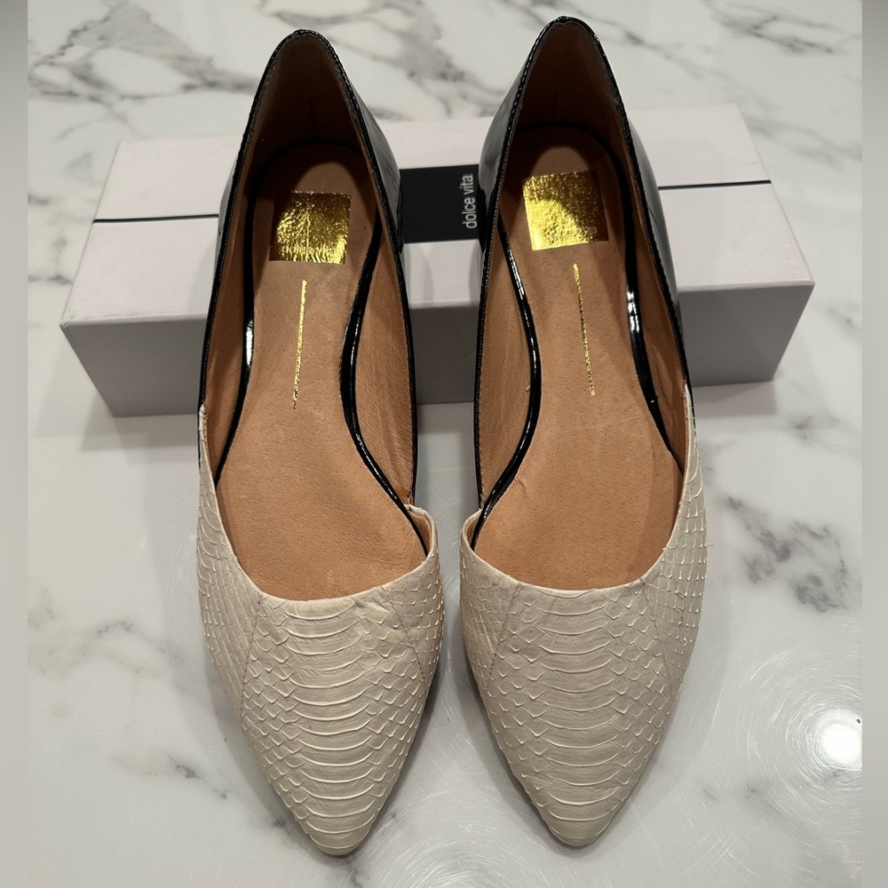 Dolce Vita White Snakeskin Black Multi Leather Flats Size 8.5